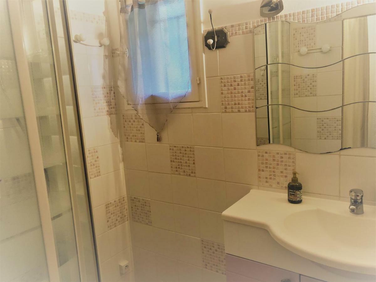 **** Beau T2 de 40 m2, jardin de 70m2, au calme, à 50 mètres de la plage Le Pradet Exterior foto