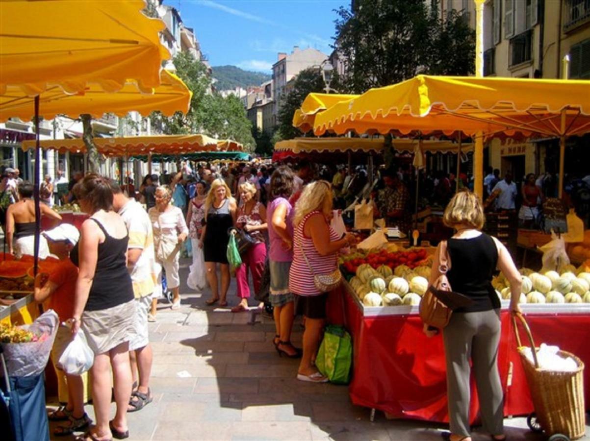 **** Beau T2 de 40 m2, jardin de 70m2, au calme, à 50 mètres de la plage Le Pradet Exterior foto